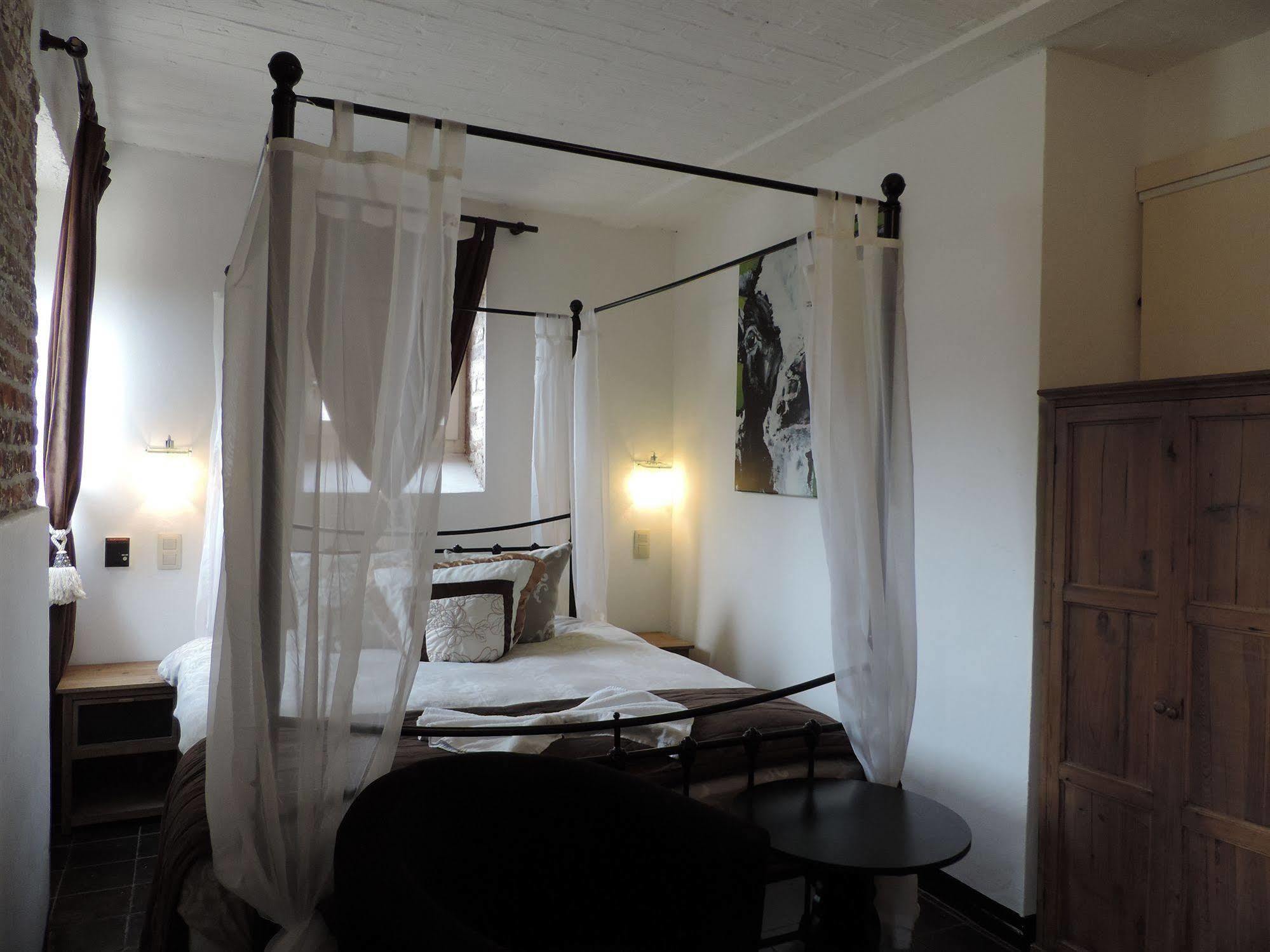 Hotel Berneau ภายนอก รูปภาพ