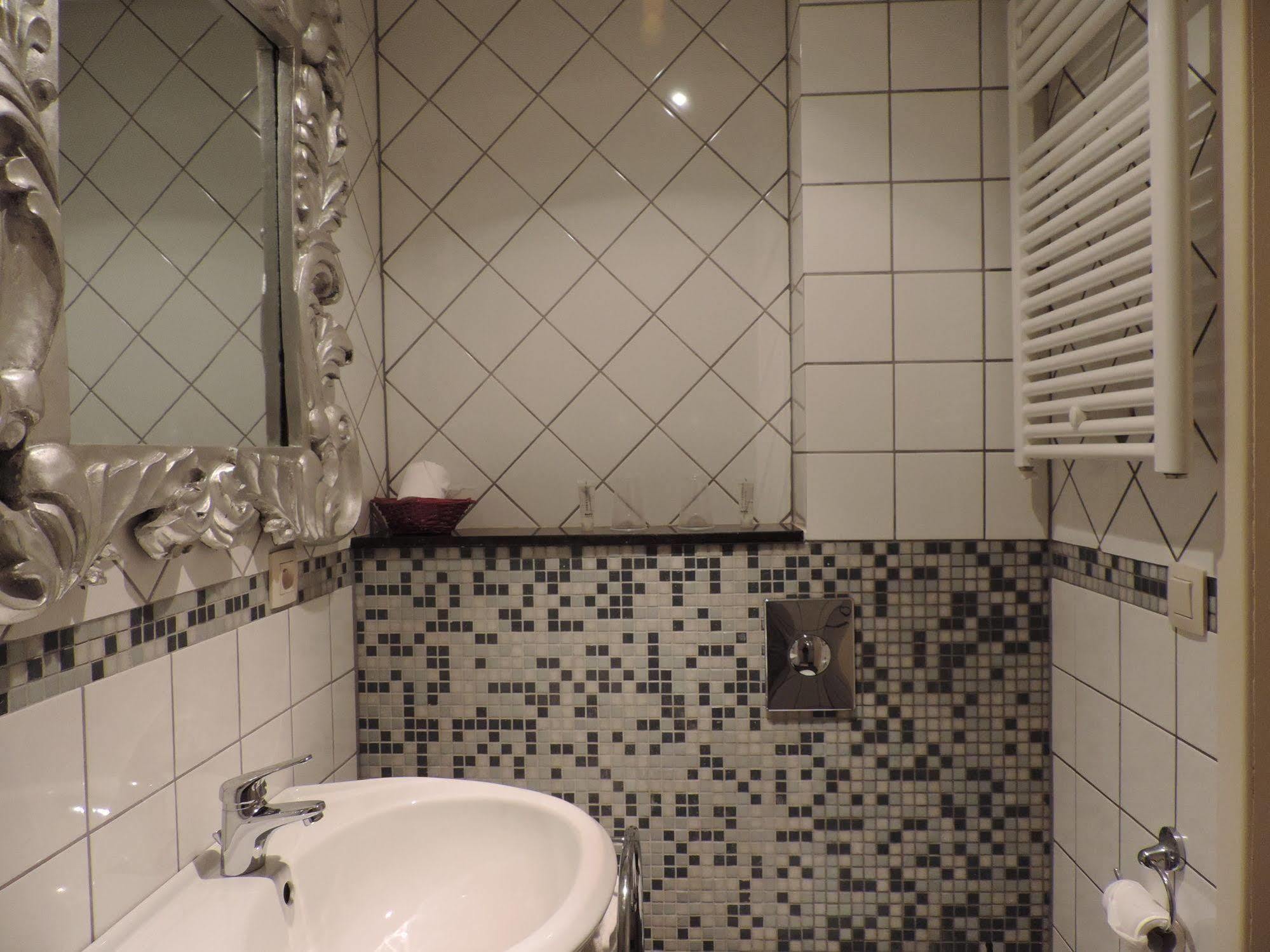 Hotel Berneau ภายนอก รูปภาพ