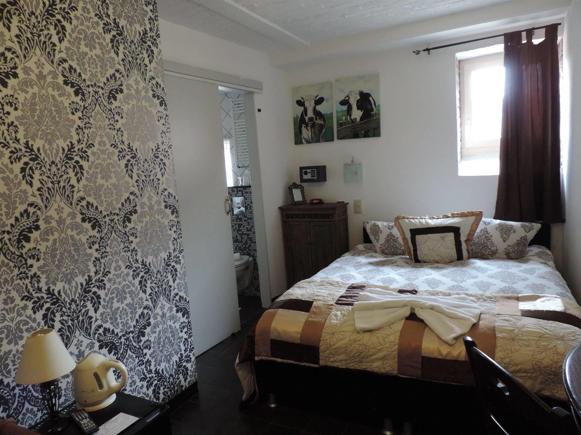 Hotel Berneau ภายนอก รูปภาพ